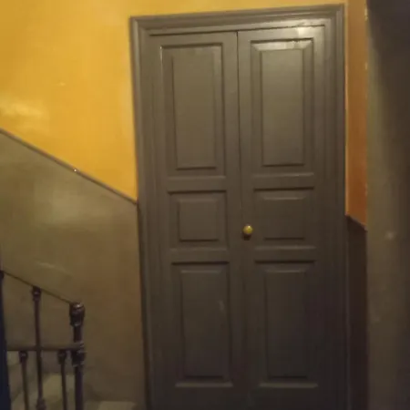 Stanza Privata Con Bagno Nel Centro Di Milano-3